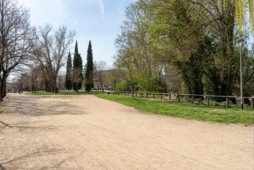 Acogedor Apartamento Cerca Del Casco Antiguo 지로나 외부 사진